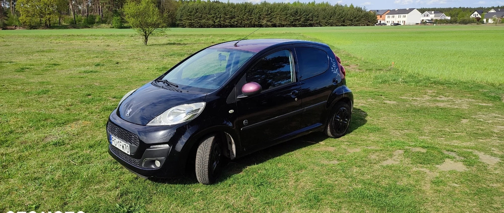 Peugeot 107 cena 22900 przebieg: 97682, rok produkcji 2013 z Tczew małe 379